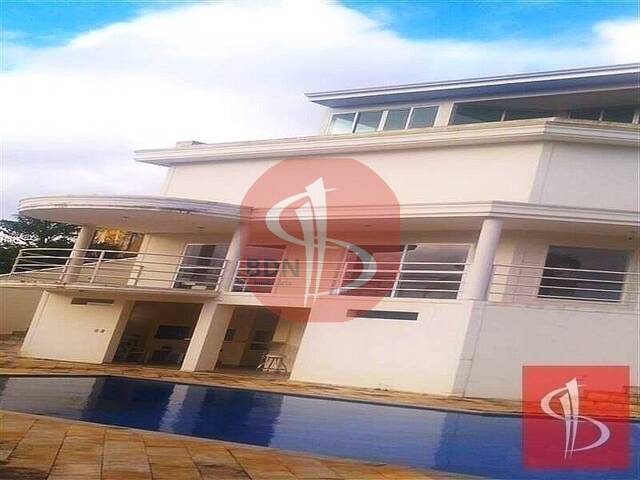 Casa para Venda em Arujá - 2