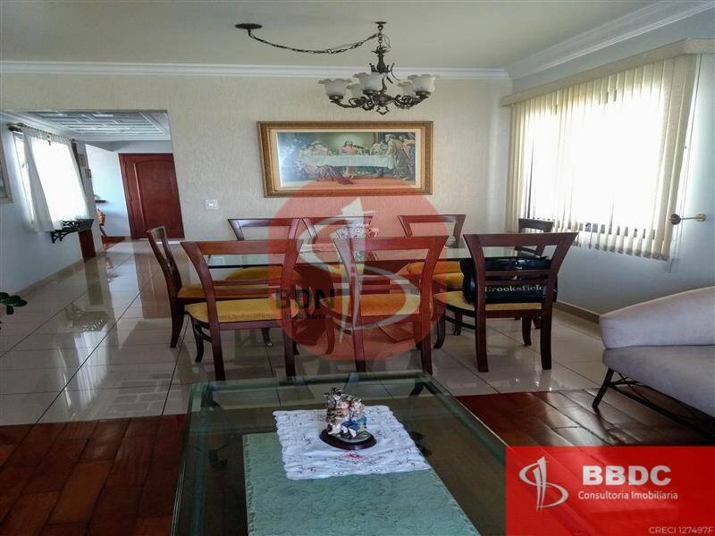 Apartamento, 3 quartos, 246 m² - Foto 1