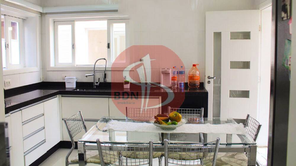 Casa, 3 quartos, 280 m² - Foto 6