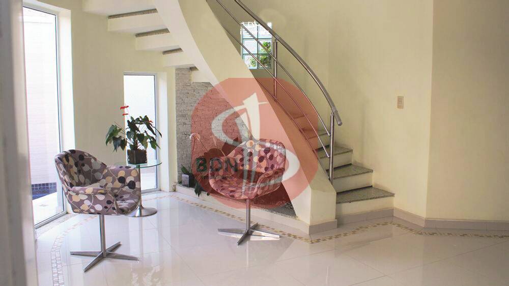 Casa, 3 quartos, 280 m² - Foto 4