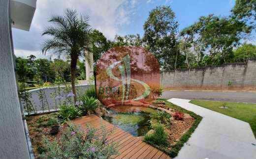 Casa à venda com 3 quartos, 331m² - Foto 13