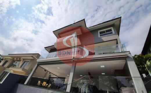 Casa à venda com 3 quartos, 331m² - Foto 15