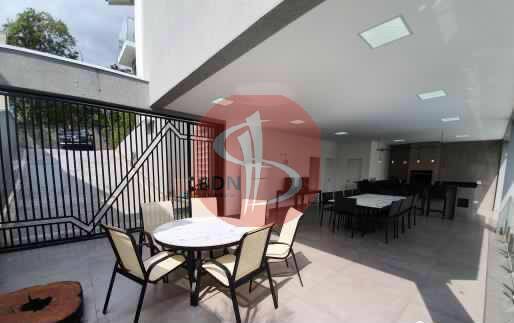 Casa à venda com 3 quartos, 331m² - Foto 16