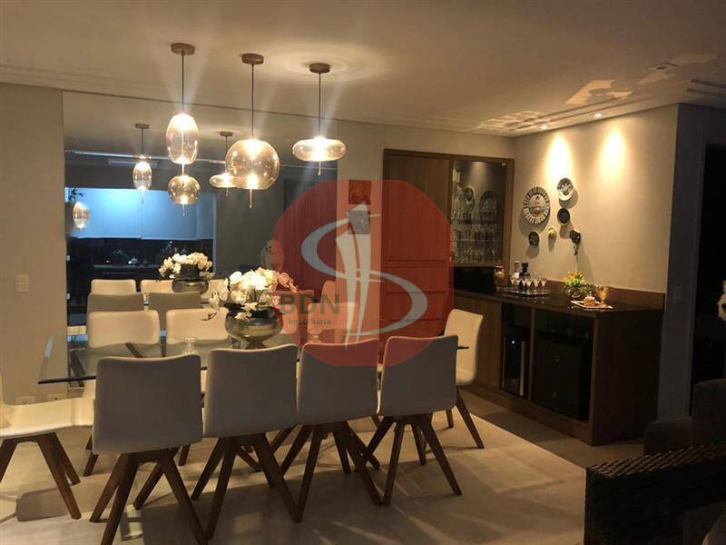 Apartamento, 3 quartos, 121 m² - Foto 1