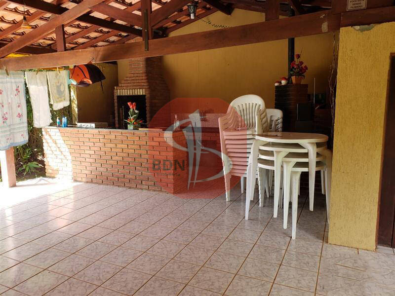 Chácara à venda com 3 quartos, 2576m² - Foto 9