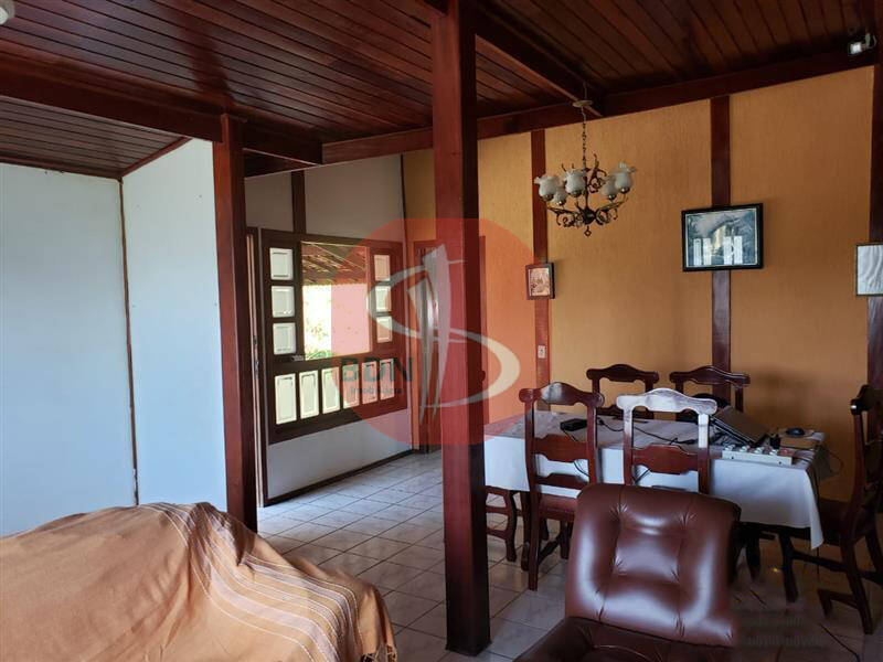 Chácara à venda com 3 quartos, 2576m² - Foto 2