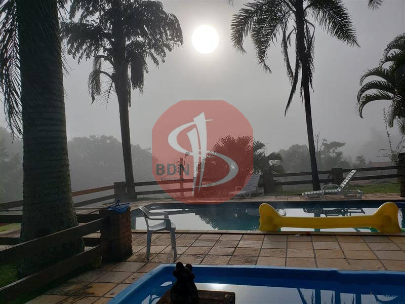 Chácara à venda com 3 quartos, 2576m² - Foto 20