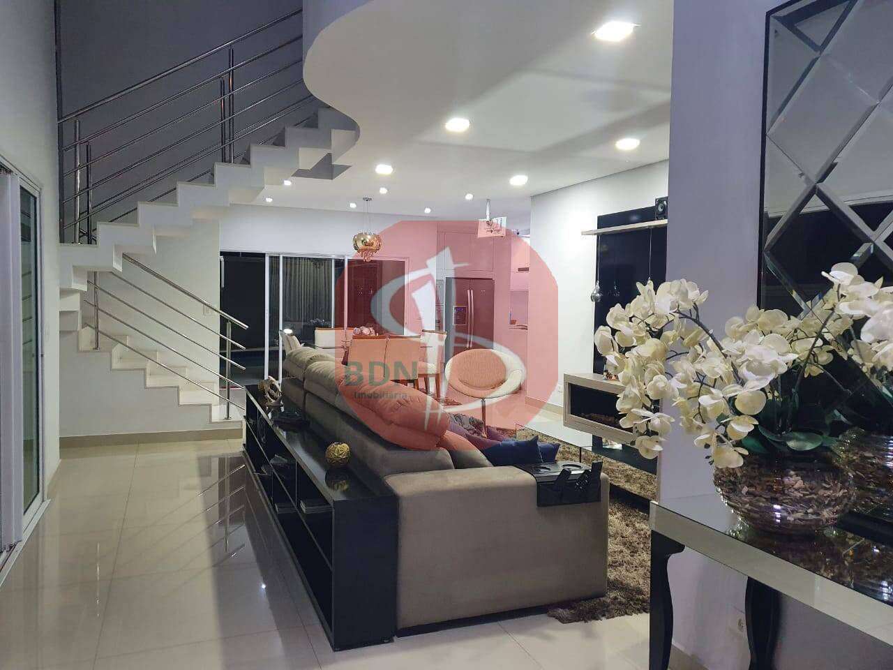 Casa, 3 quartos, 300 m² - Foto 2