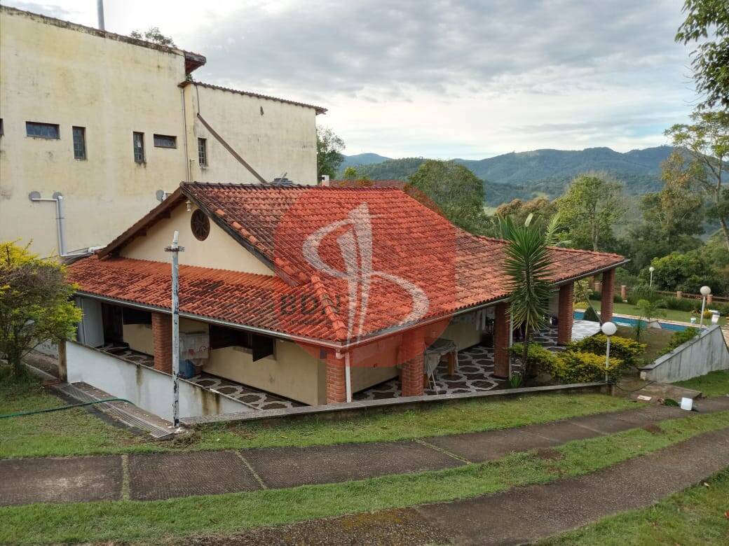 Sítio para alugar com 2 quartos, 2000m² - Foto 7
