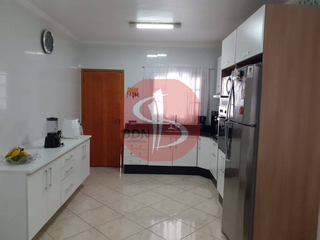 Sobrado, 3 quartos, 250 m² - Foto 6
