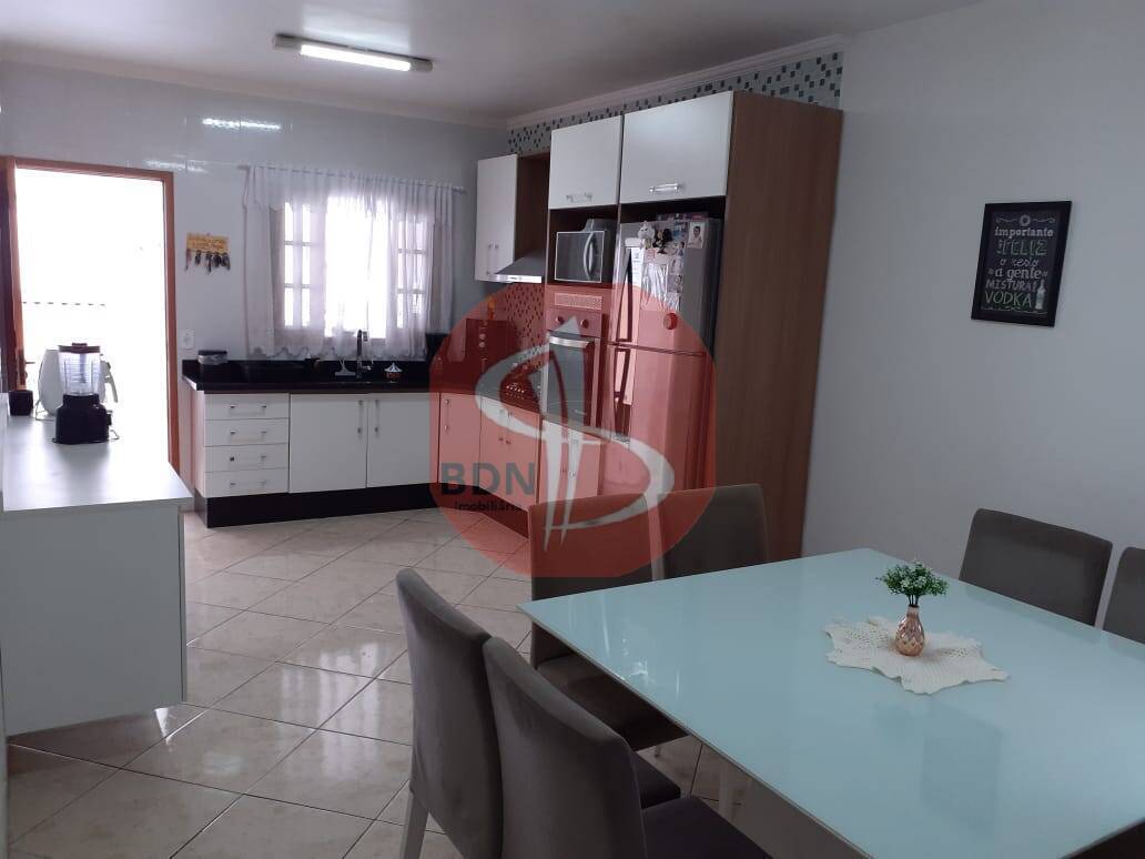 Sobrado, 3 quartos, 250 m² - Foto 4