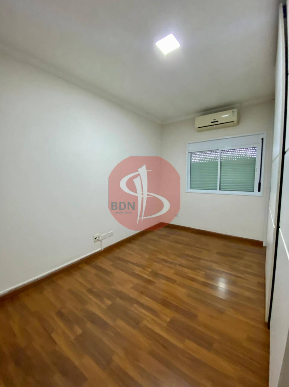 Casa para alugar com 4 quartos, 620m² - Foto 7