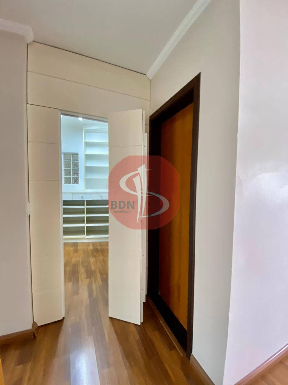 Casa para alugar com 4 quartos, 620m² - Foto 16