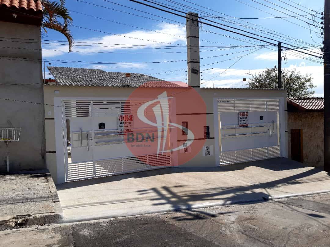 Casa à venda com 3 quartos, 82m² - Foto 5