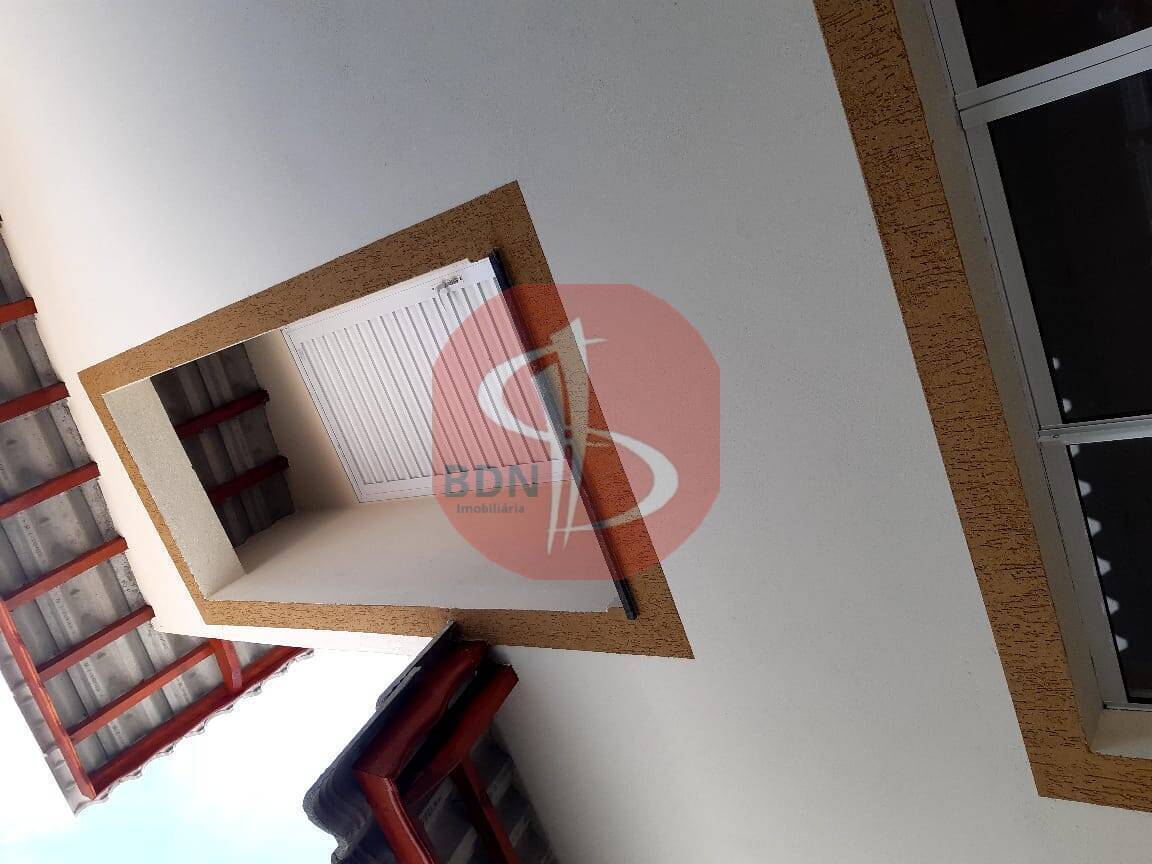Casa à venda com 3 quartos, 82m² - Foto 10