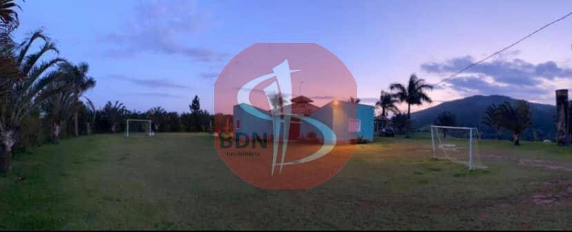 Chácara à venda com 4 quartos, 5531m² - Foto 13