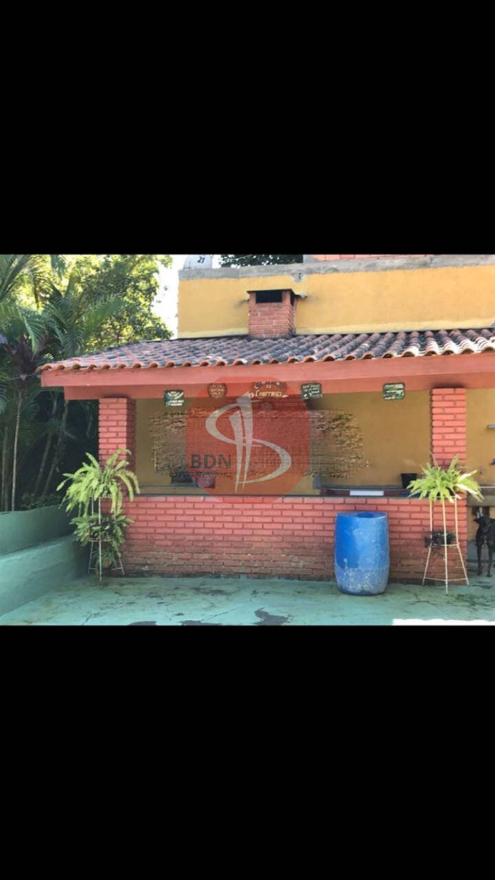 Chácara à venda com 4 quartos, 1680m² - Foto 8