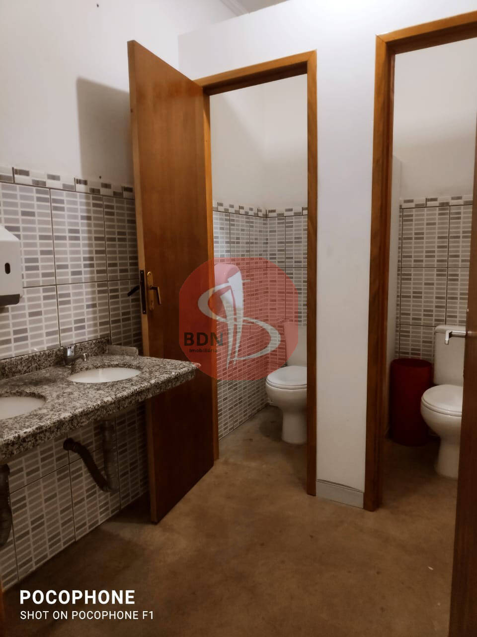 Chácara à venda com 4 quartos, 450m² - Foto 17