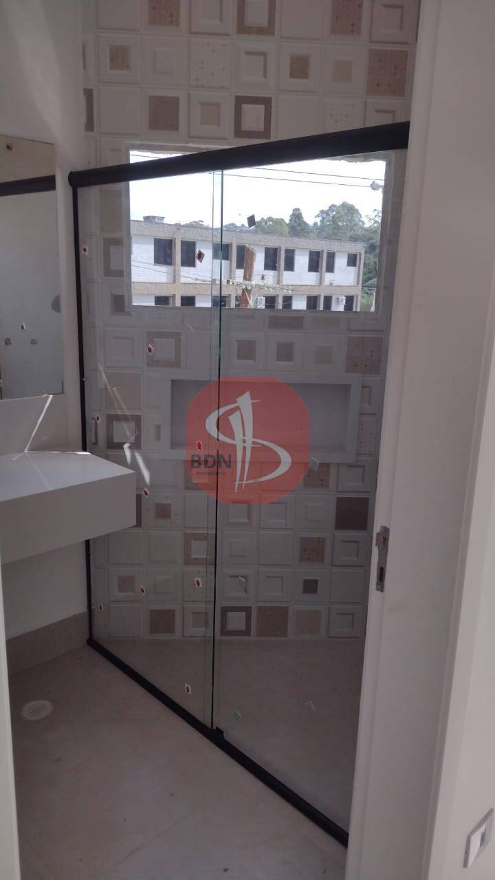 Casa para alugar com 4 quartos, 500m² - Foto 7