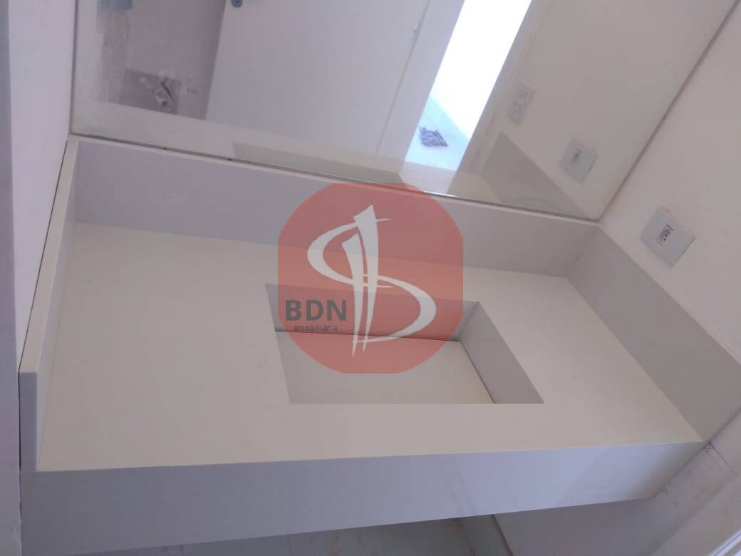 Casa para alugar com 4 quartos, 500m² - Foto 9