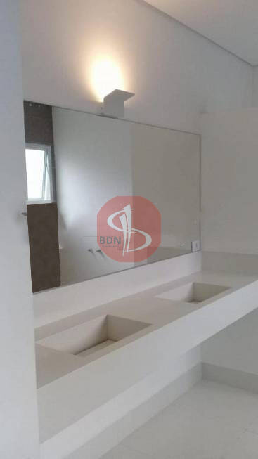 Casa para alugar com 4 quartos, 500m² - Foto 11